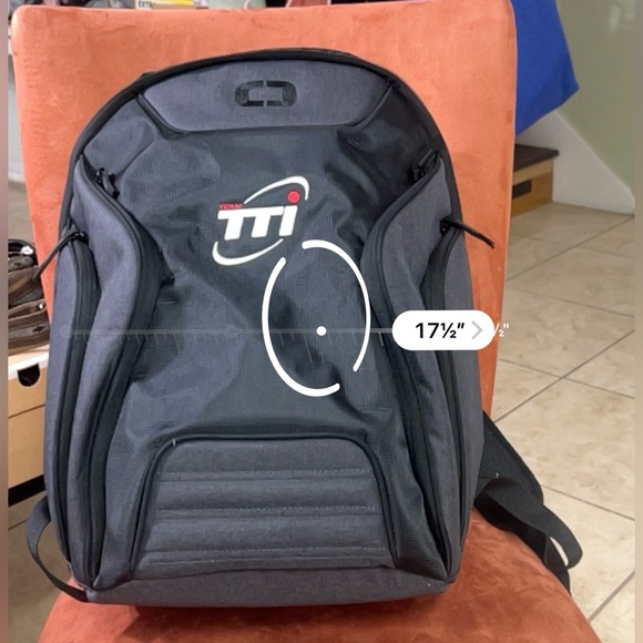 Ogio Backpack Like New - Picture 7 of 8